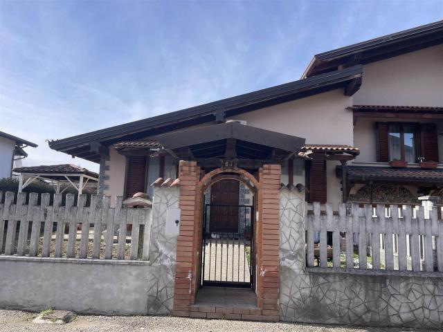 Casa in vendita a Mortara, Lombardia