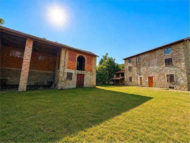 Casa in vendita a Piemonte, Alessandria