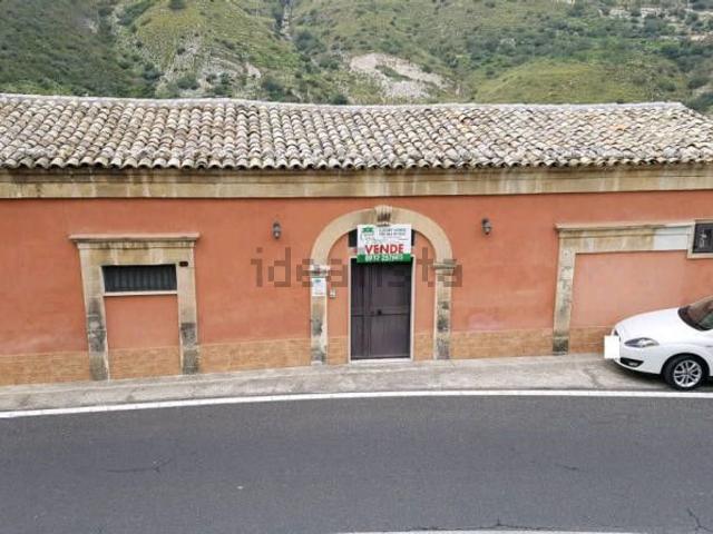 Casa in vendita a Ragusa Ibla, Ragusa