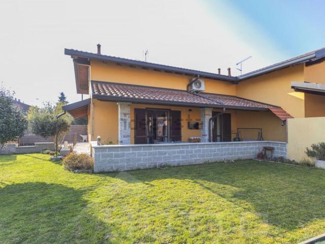 Casa in vendita a Piemonte, Novara