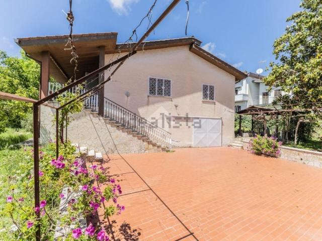 Casa in vendita a Roma Capitale, Lazio