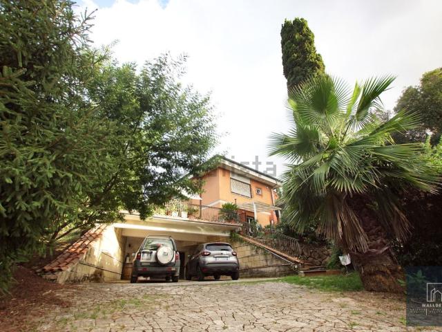 Casa in vendita a Municipio Roma IX, Roma Capitale