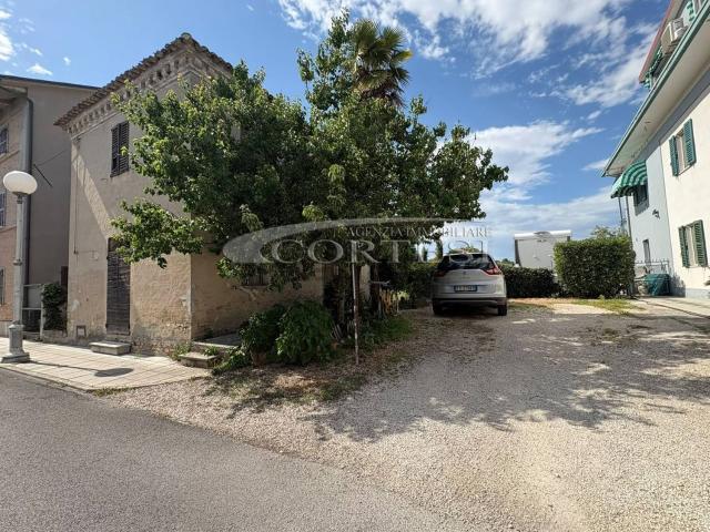 Casa in vendita a Castelvecchio, Marche