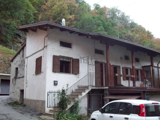Casa in vendita a Piateda, Lombardia