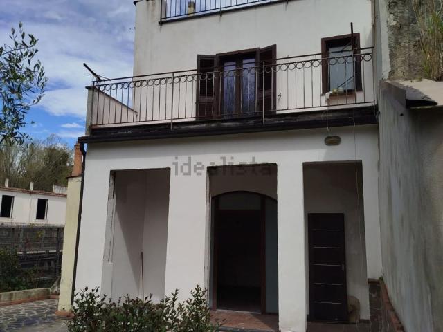 Casa in vendita a Brignano Inferiore, Salerno