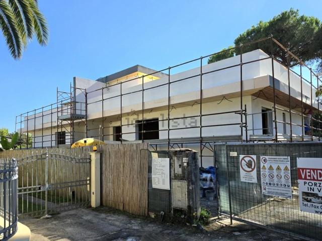 Casa in vendita a Cinquale, Montignoso