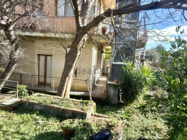 Casa in vendita a Acireale, Sicilia