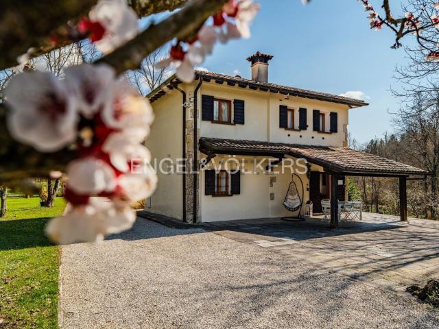 Casa in vendita a Refrontolo, Treviso