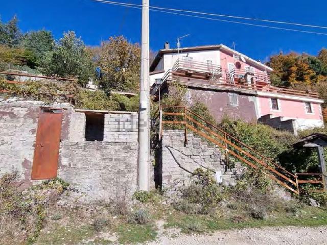 Casa in vendita a Serrone, Frosinone