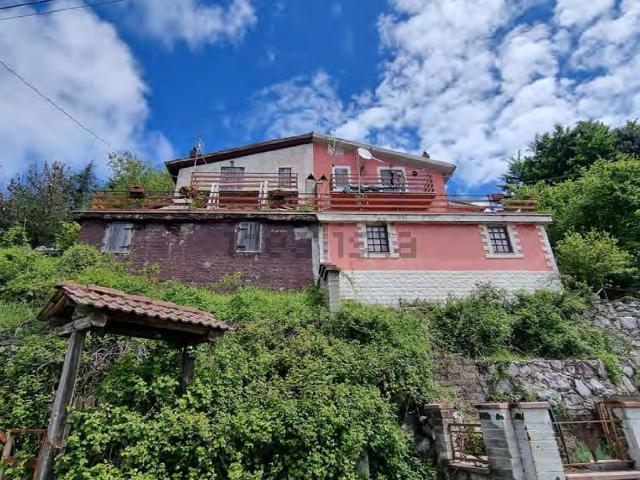 Casa in vendita a Serrone, Frosinone