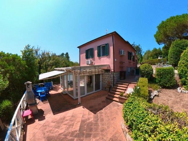 Casa in vendita a Marciana, Toscana
