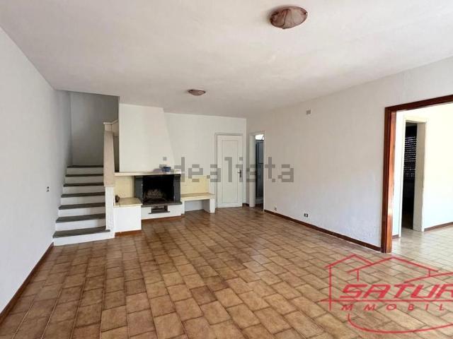 Casa in vendita a Nave, Lucca