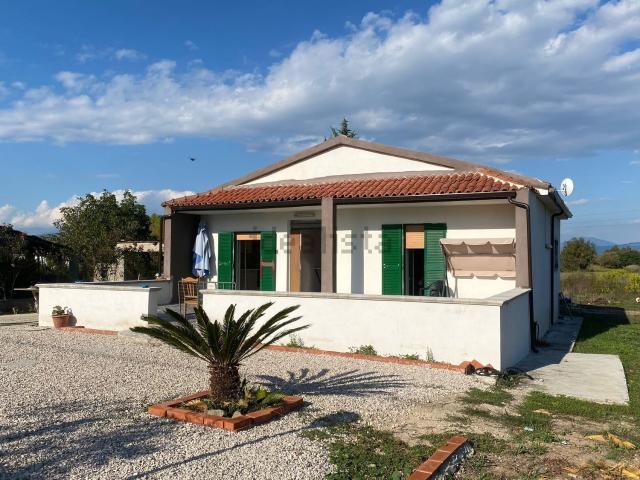 Casa in vendita a Cellole, Campania