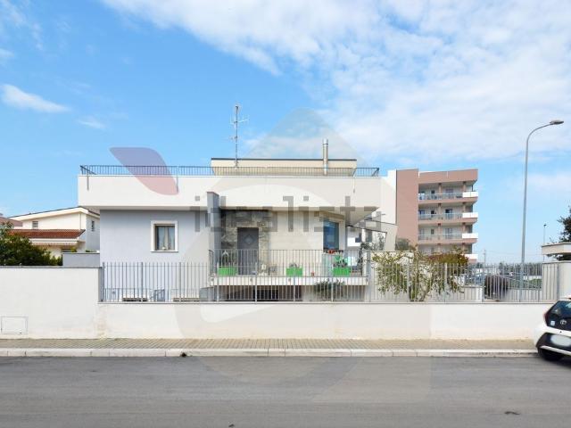 Casa in vendita a Puglia, Bari