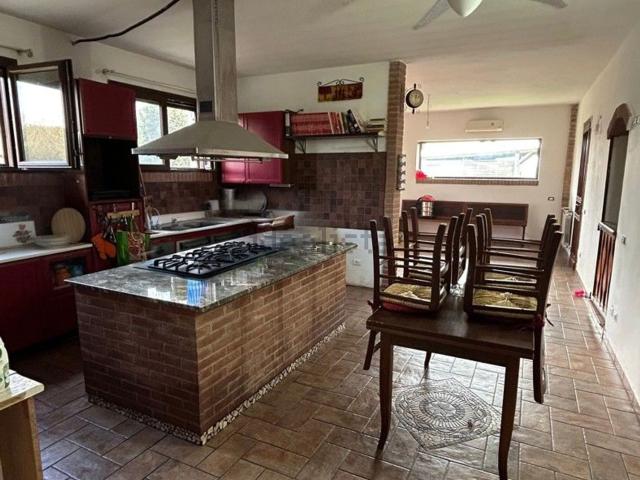 Casa in vendita a Adria, Veneto