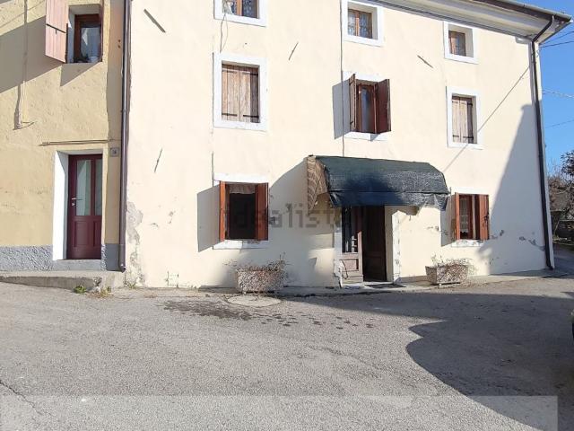 Casa in vendita a Vittorio Veneto, Veneto