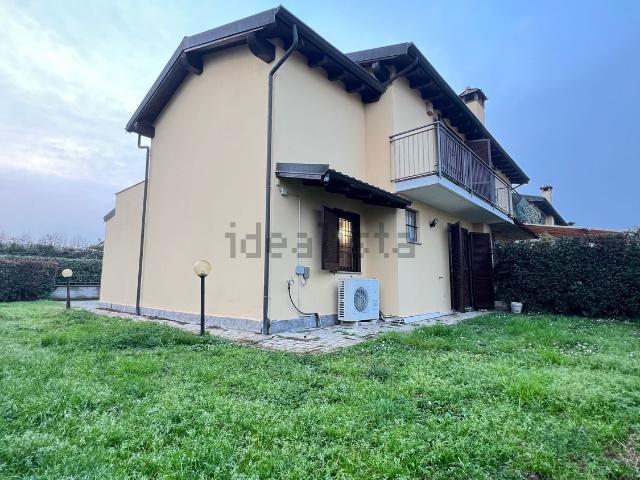 Casa in vendita a Landriano, Lombardia