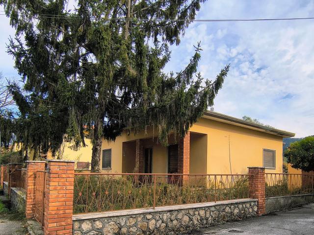 Casa in vendita a località Bucine, Camaiore