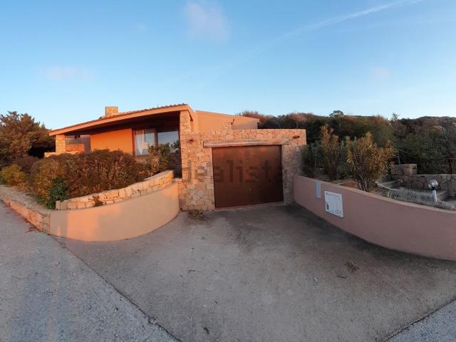 Casa in vendita a Trinità d'Agultu e Vignola, Sardigna/Sardegna