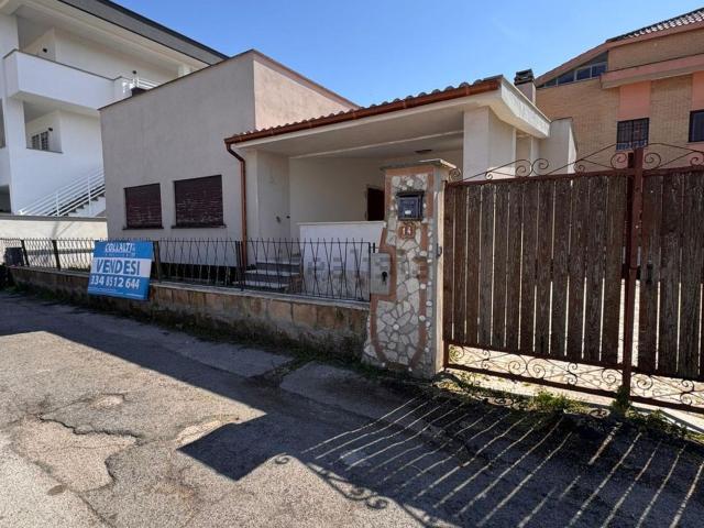 Casa in vendita a Cioccati, Roma Capitale