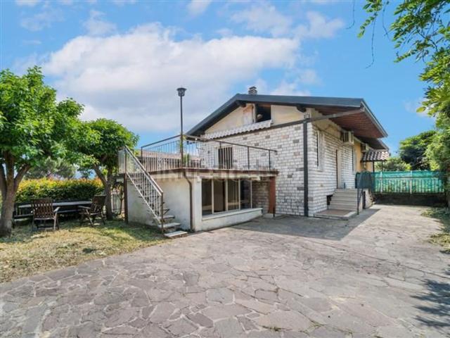 Casa in vendita a Monte Tapino, Moniga Del Garda