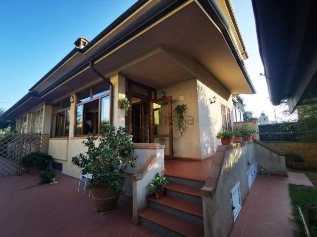 Casa in vendita a Camaiore, Toscana