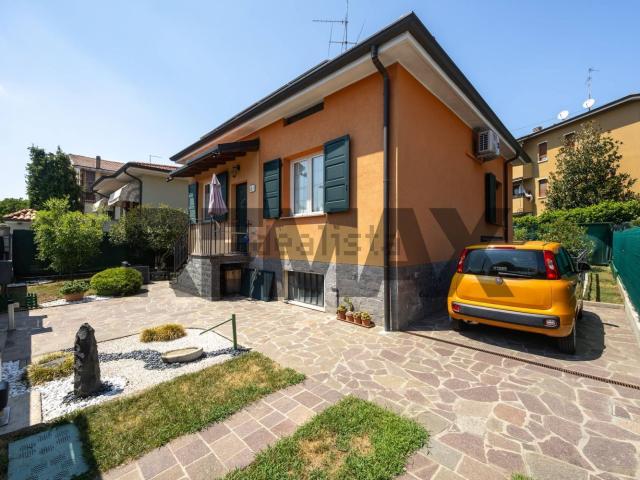 Casa in vendita a Baracche, Trezzo Sull'adda