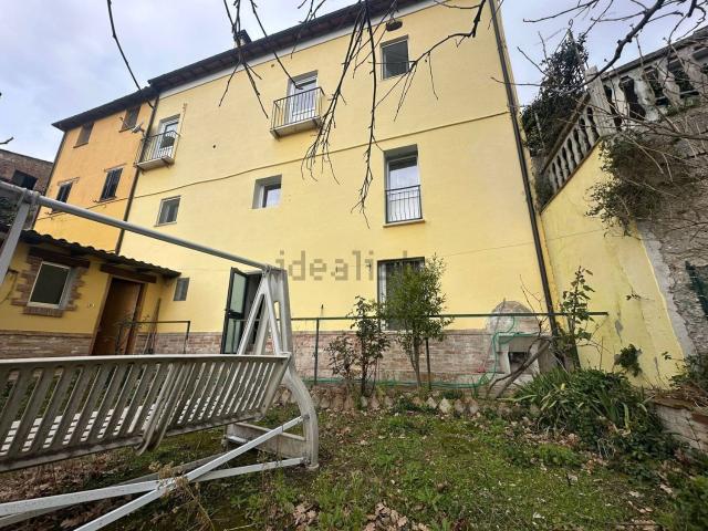 Casa in vendita a Torricella Sicura, Abruzzo