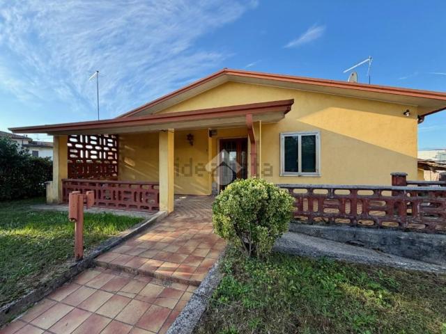 Casa in vendita a Isola Vicentina, Vicenza