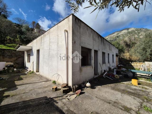 Casa in vendita a Piano Geli, Monreale