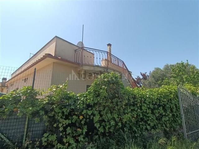 Casa in vendita a Municipio Roma IX, Roma Capitale