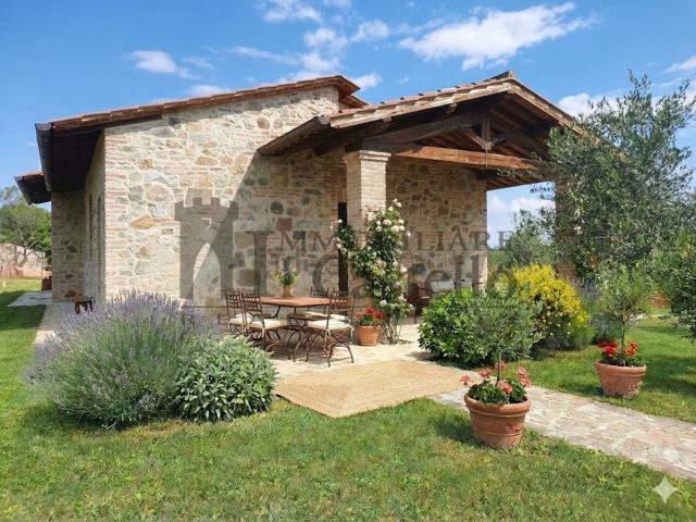 Casa in vendita a Carraia, Gioiella