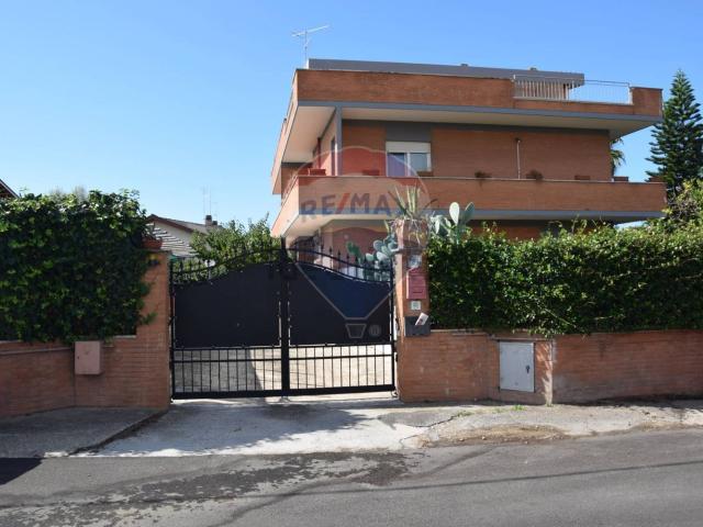 Casa in vendita a Roma Capitale, Lazio