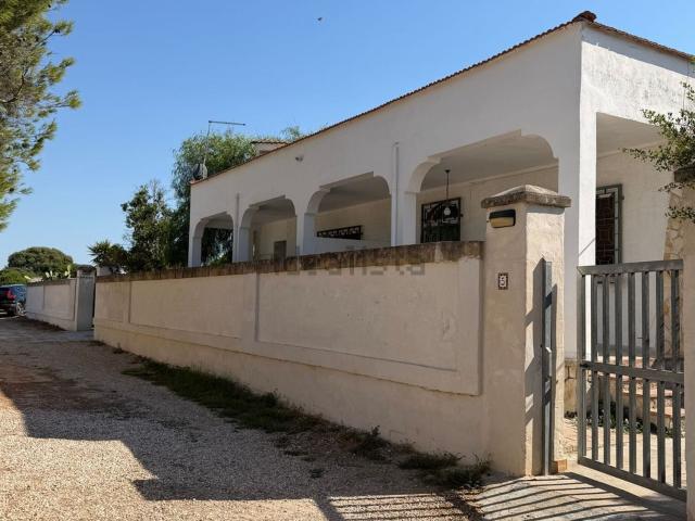 Casa in vendita a Maruggio, Taranto