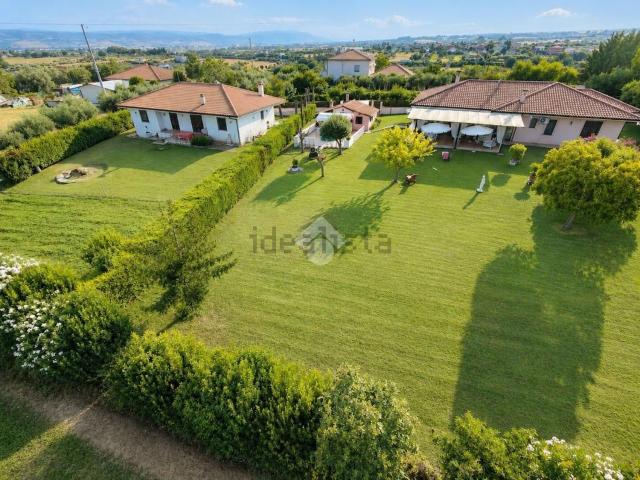 Casa in vendita a Case di Trento, Giulianova