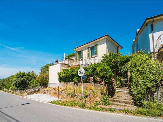 Casa in vendita a Ameglia, Liguria