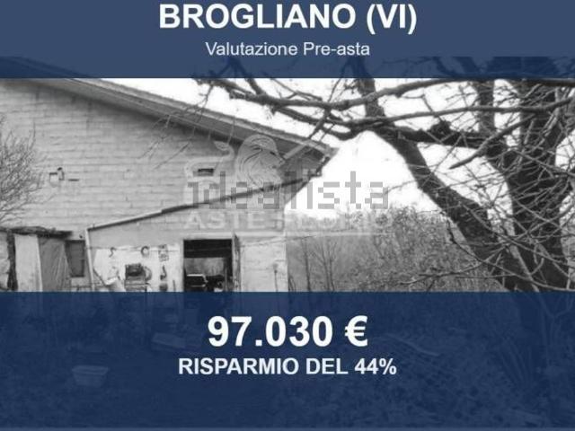 Casa in vendita a Brogliano, Veneto