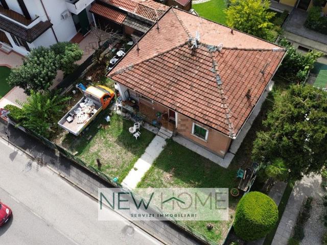 Casa in vendita a Sud, Brenzone