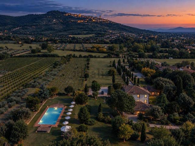 Casa in vendita a Tavarnelle-Sant'Eusebio, Cortona