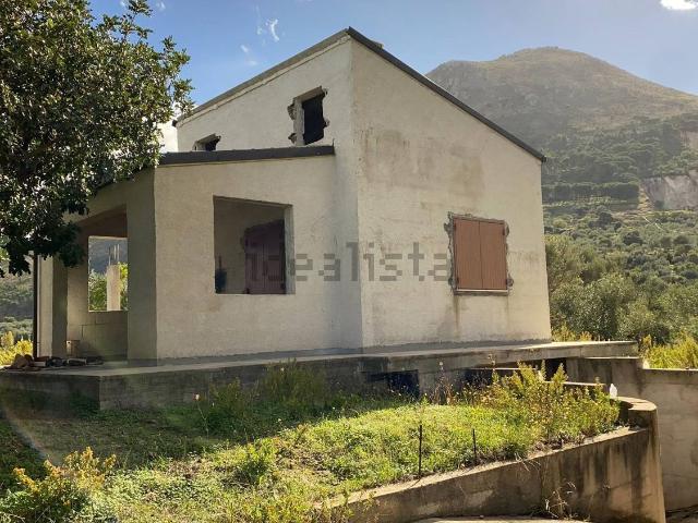 Casa in vendita a Carini, Sicilia