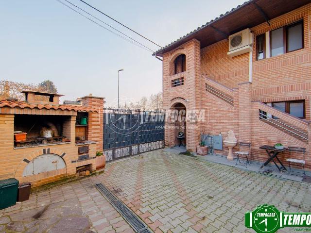 Casa in vendita a Santa Cristina, Santa Cristina e Bissone