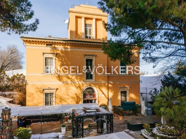 Casa in vendita a San Donato-San Vitale, Bologna