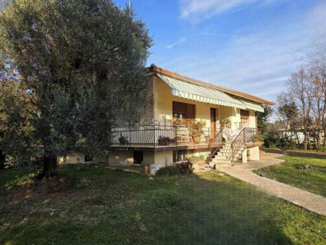 Casa in vendita a Volpago Del Montello, Veneto