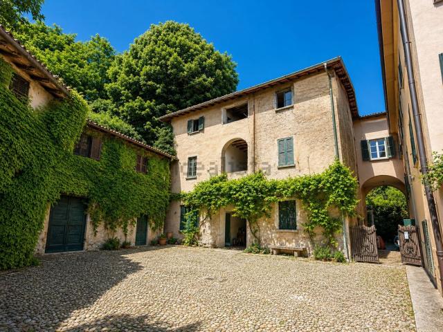 Casa in vendita a Cardano, Como