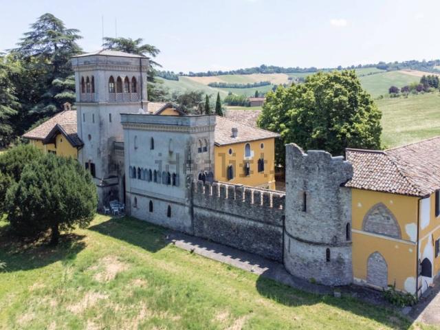 Casa in vendita a Colline Matildiche, Re