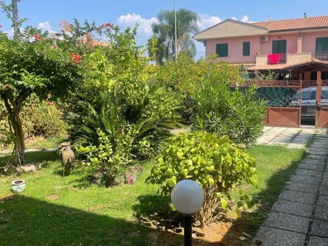 Casa in vendita a Sabaudia, Lazio