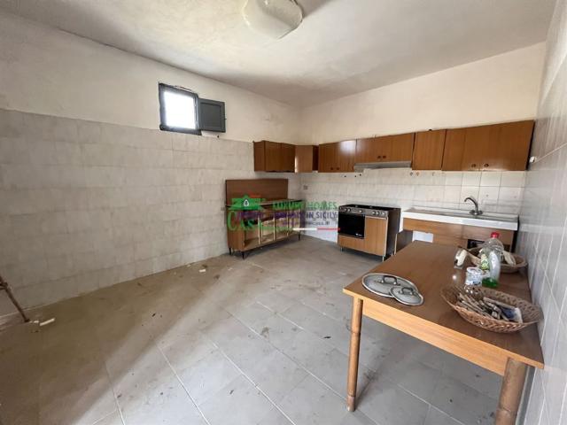 Casa in vendita a Ragusa, Sicilia