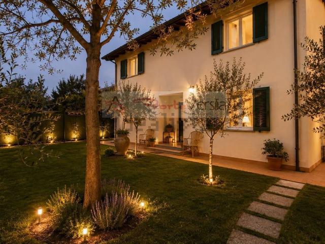 Casa in vendita a Renella, Montignoso