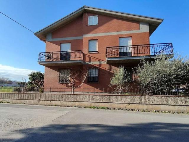 Casa in vendita a Marche, Macerata
