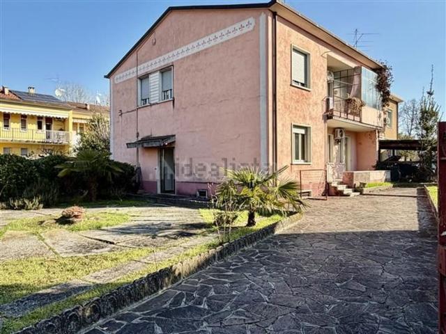 Casa in vendita a Zona Ovest, Brescia